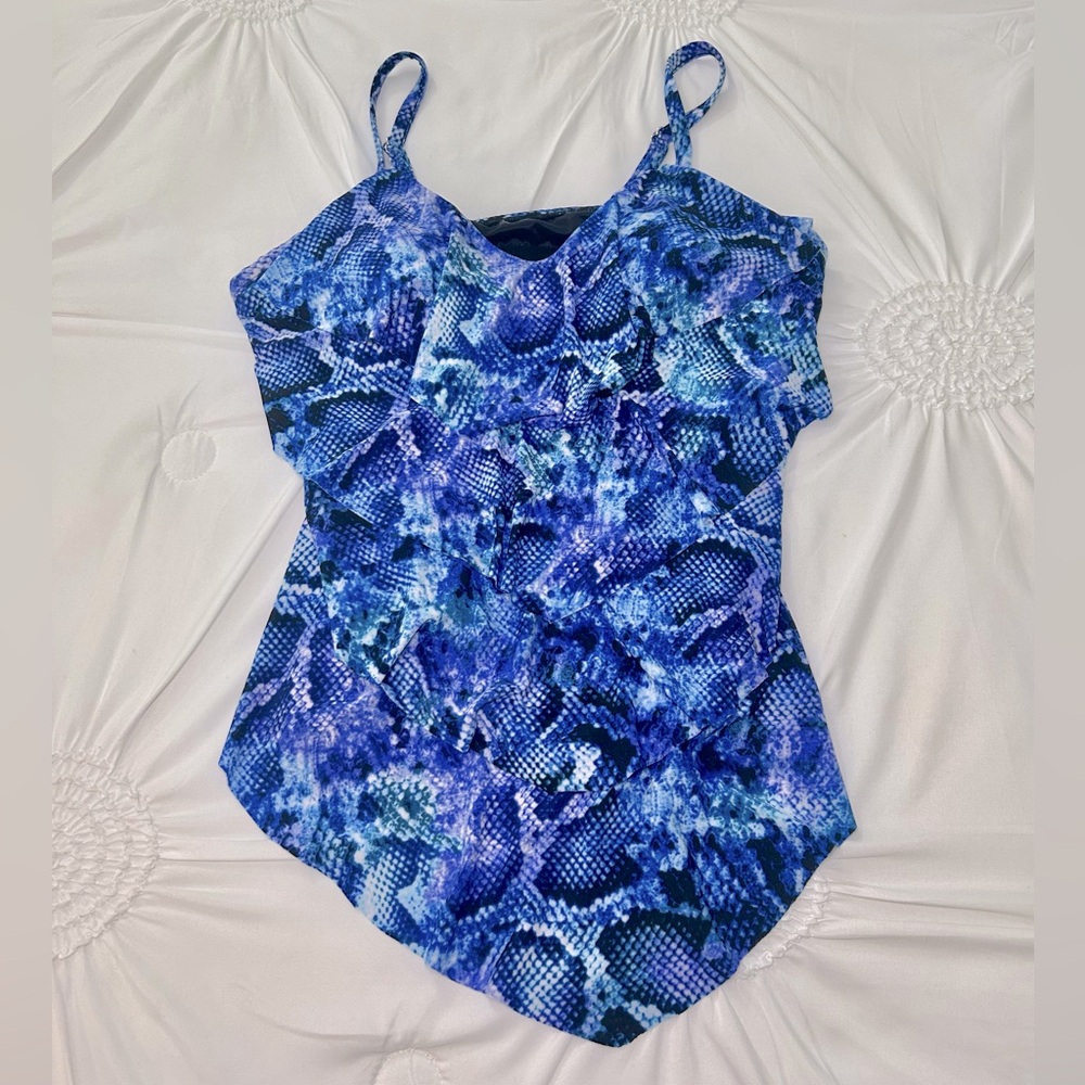 Trimshaper Blue Tiered Adjustable Strap Tankini Top w/ Built In Cups Size 14